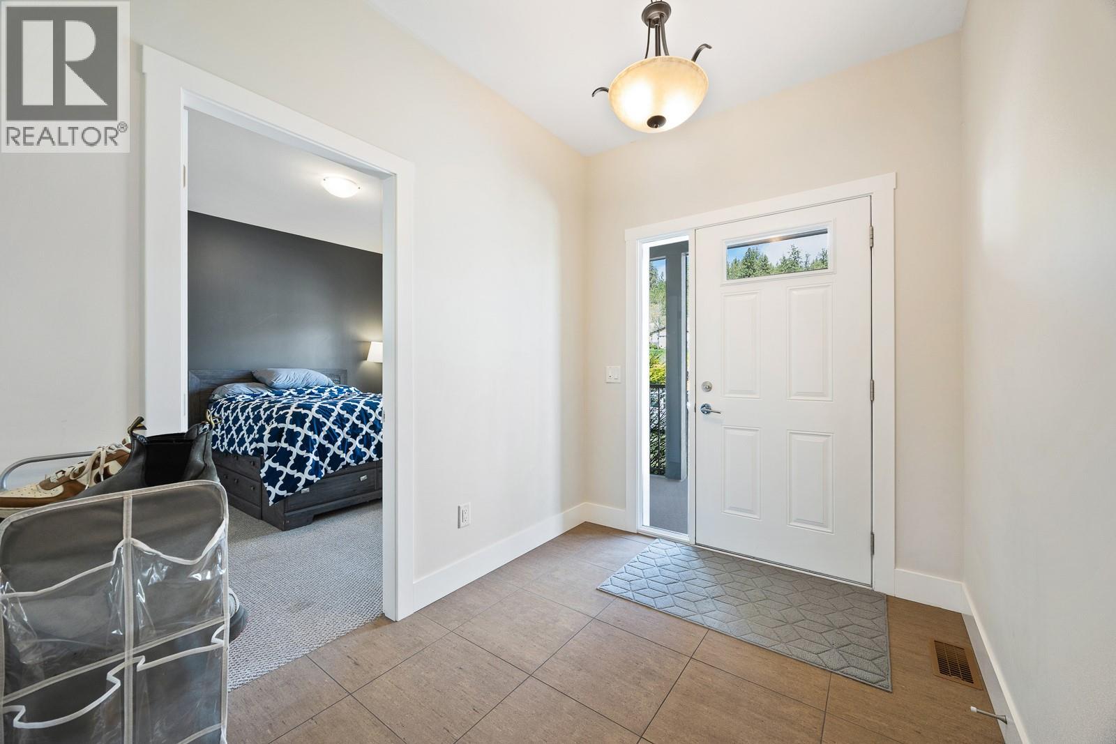  3007 Shetland Road, Kelowna