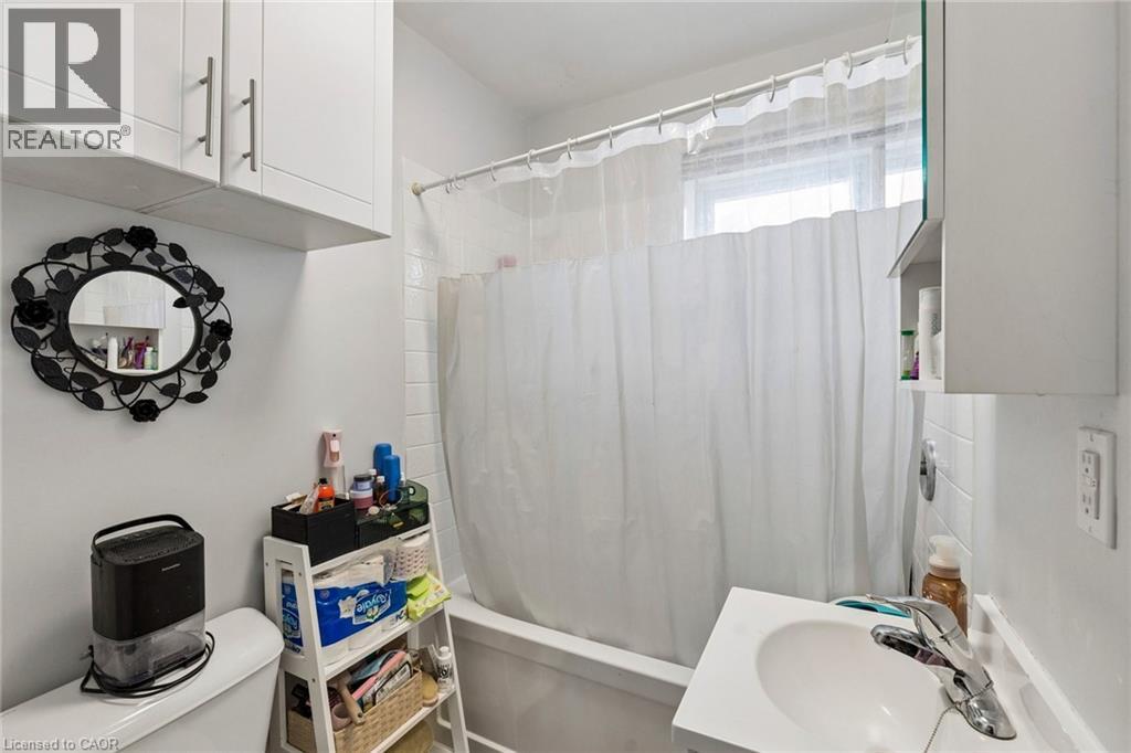 26 ALBINA Street, Welland, Ontario, L3C1P3 — Photo 9
