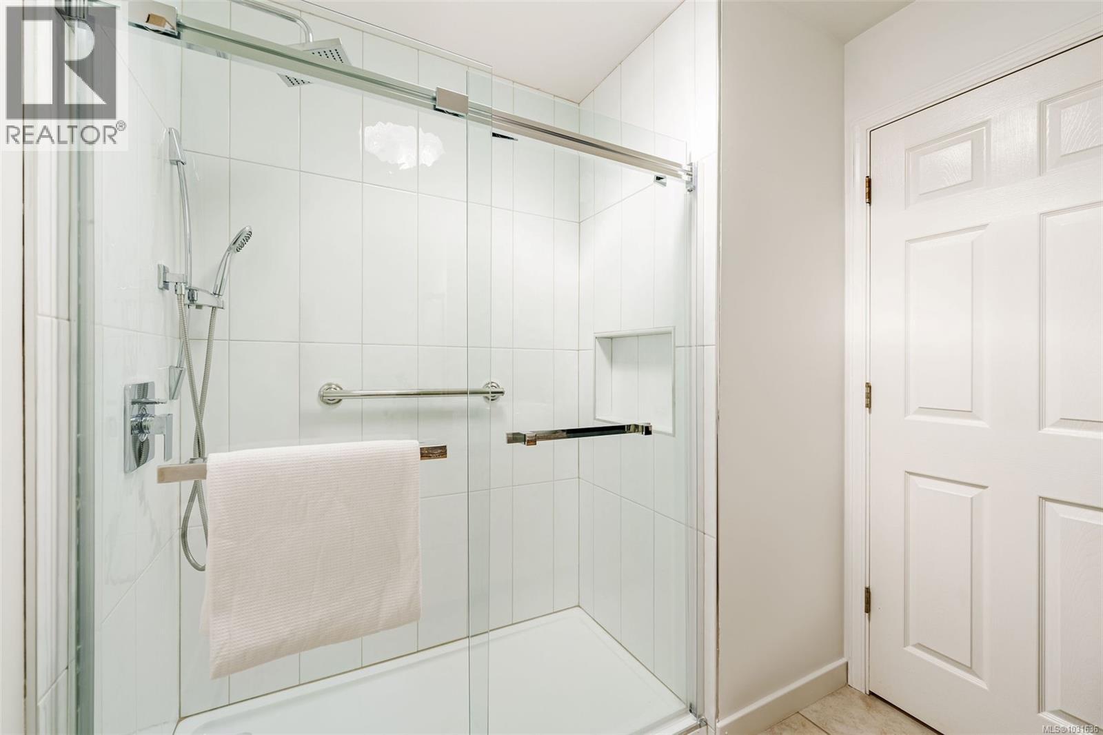 2362 Nanoose Rd - 24