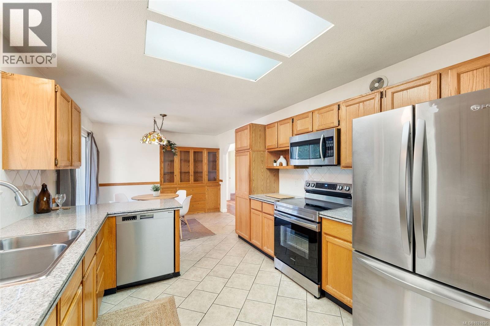 2362 Nanoose Rd - 27