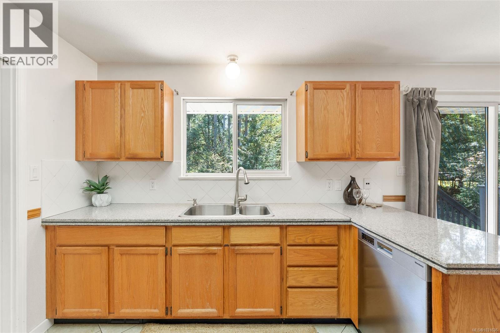 2362 Nanoose Rd - 15