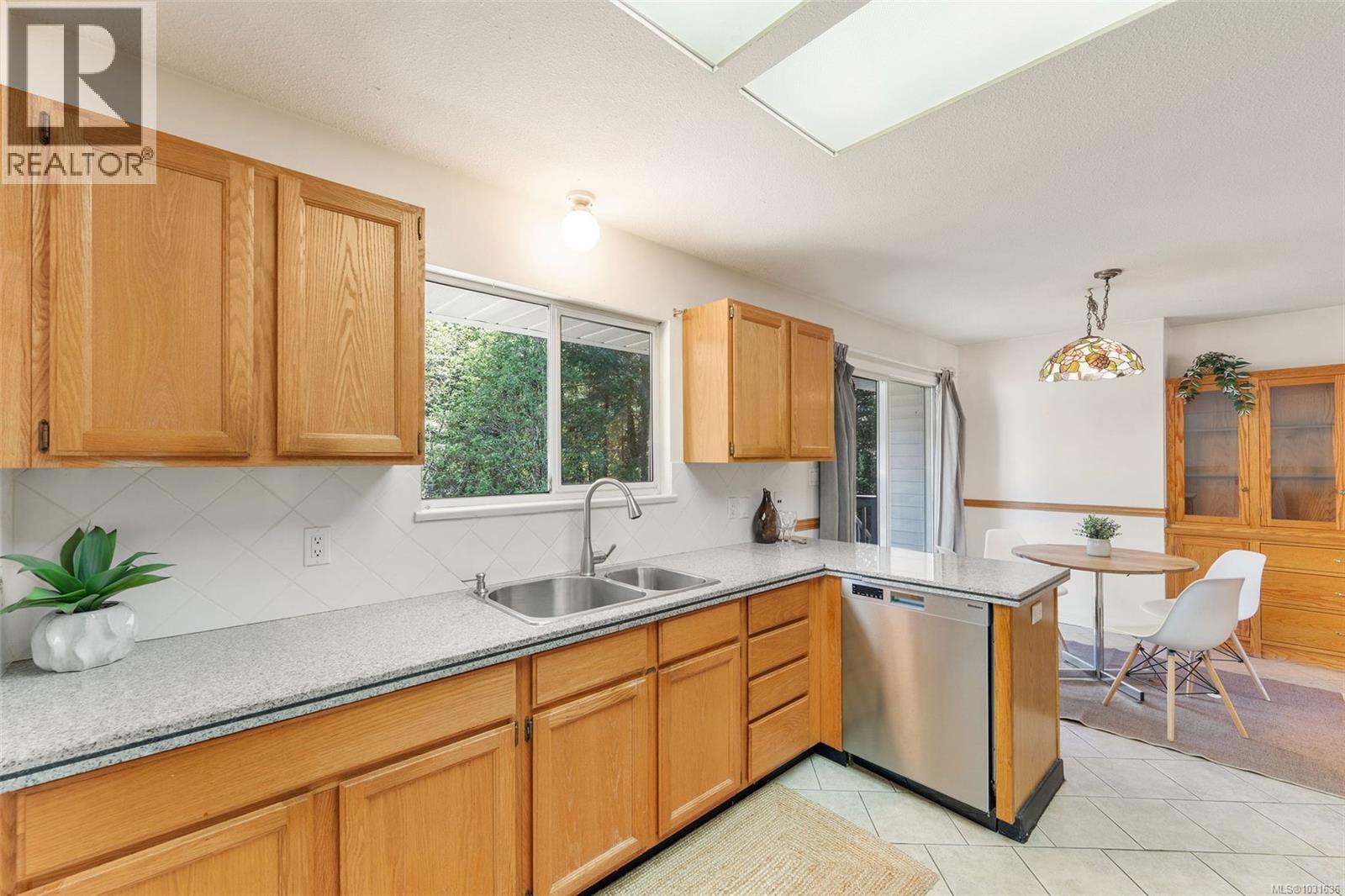 2362 Nanoose Rd - 31