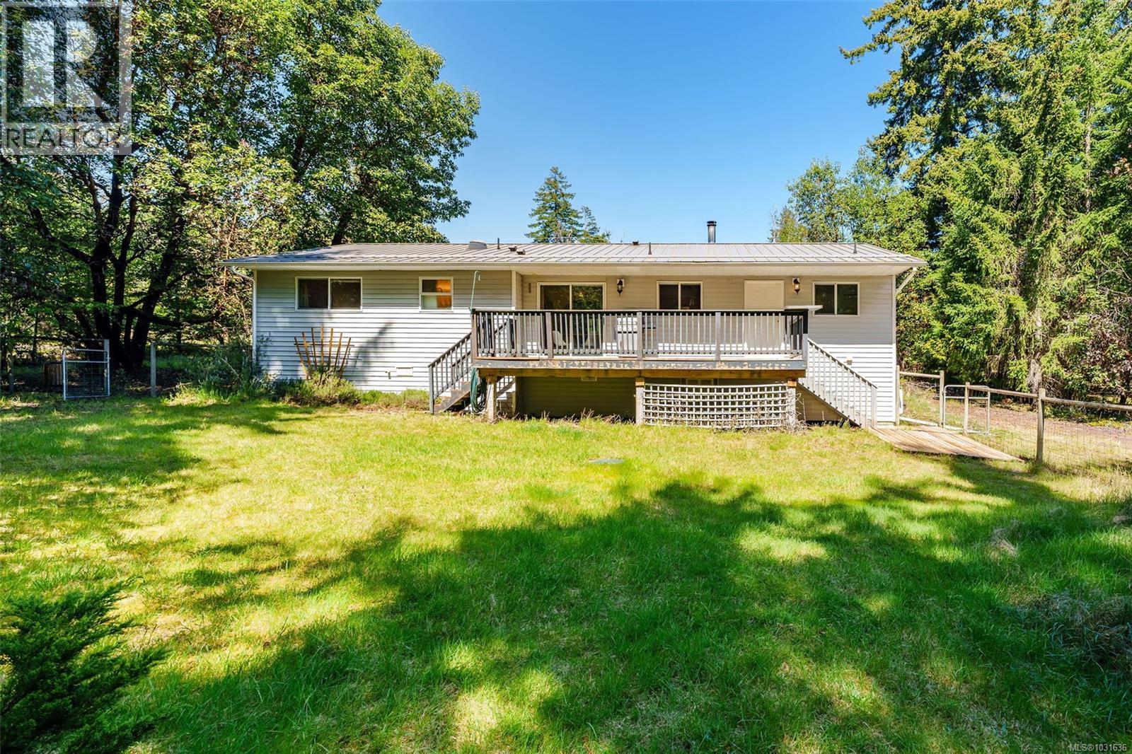 2362 Nanoose Rd - 43