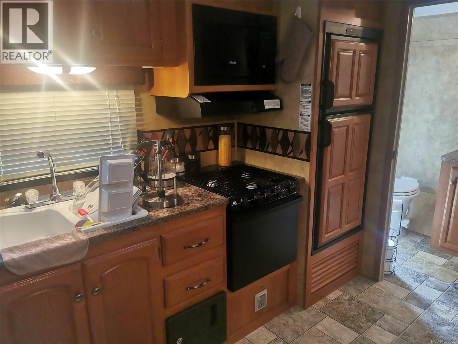 #B48 2650 Turnbull Rd - 5