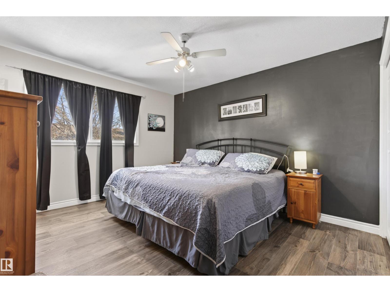 4 BRUYER CR — photo 12
