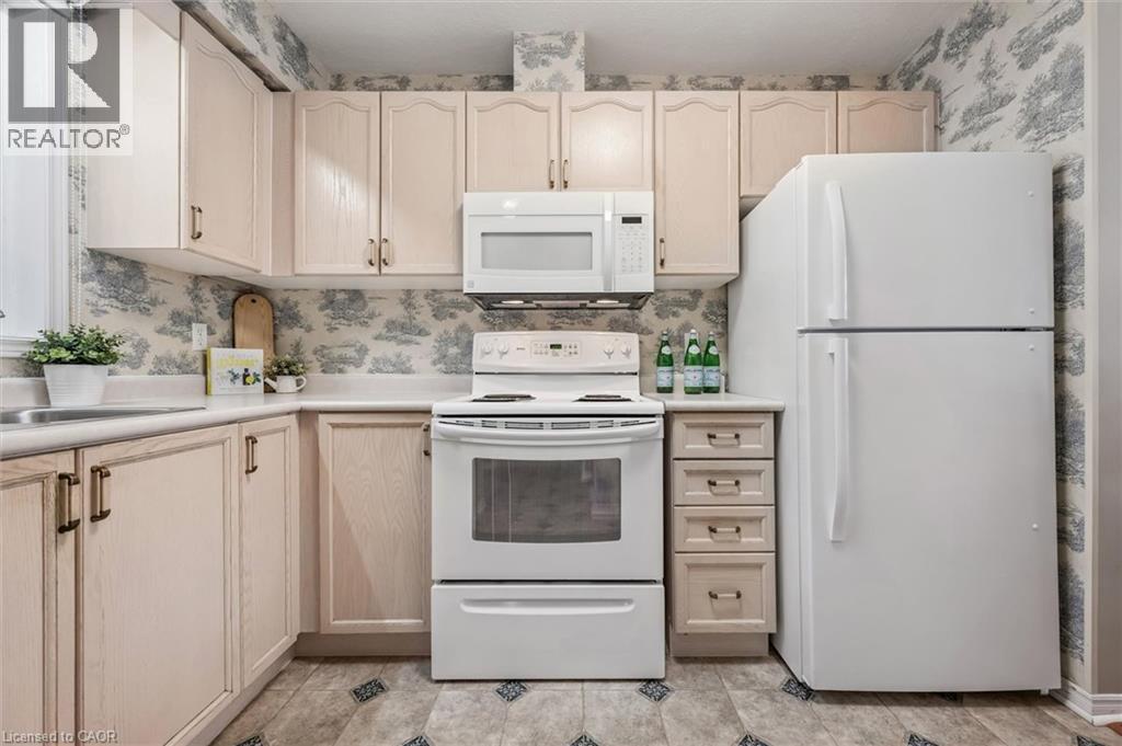 21 FOELL Street Unit# 6, Baden, Ontario, N3A2V6 — Photo 4
