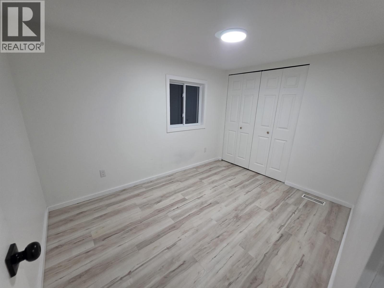 7 4625 GRAHAM AVENUE, Terrace