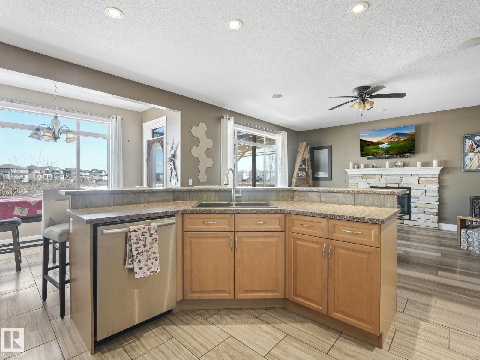 6210 53 AV, Beaumont