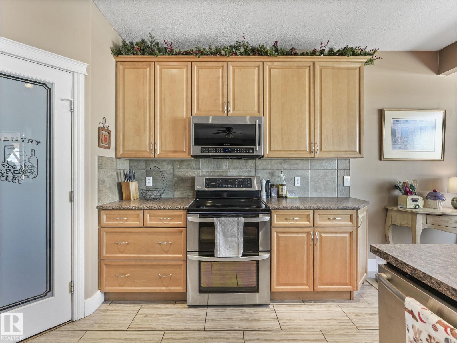 6210 53 AV, Beaumont