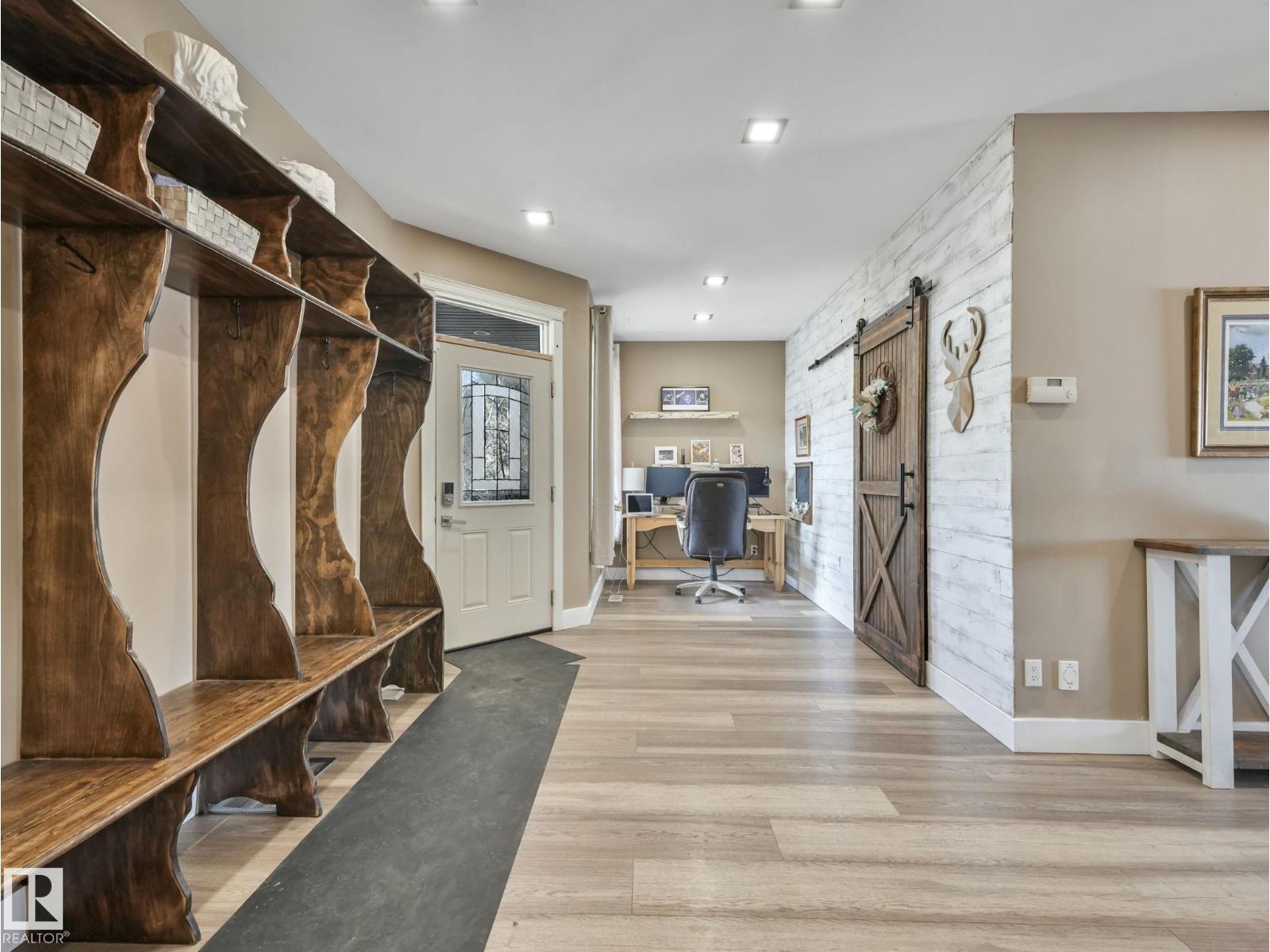 6210 53 AV, Beaumont