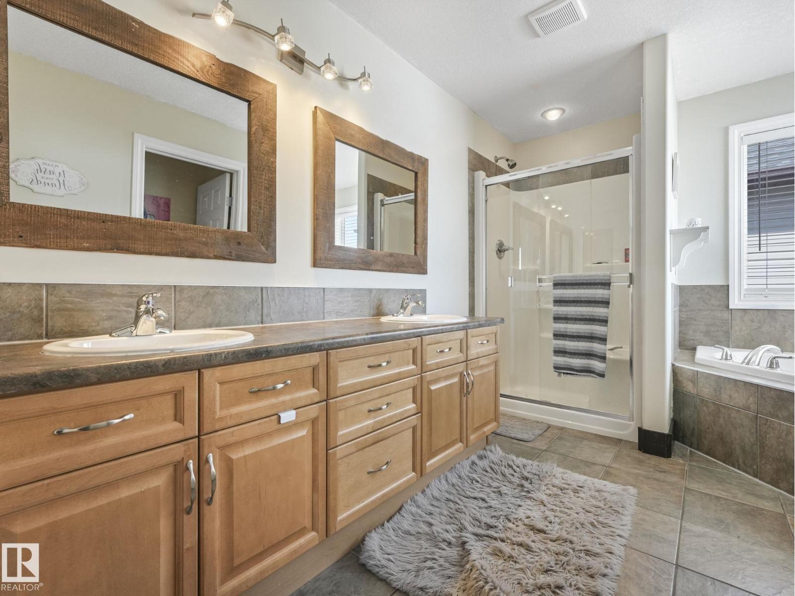 6210 53 AV, Beaumont