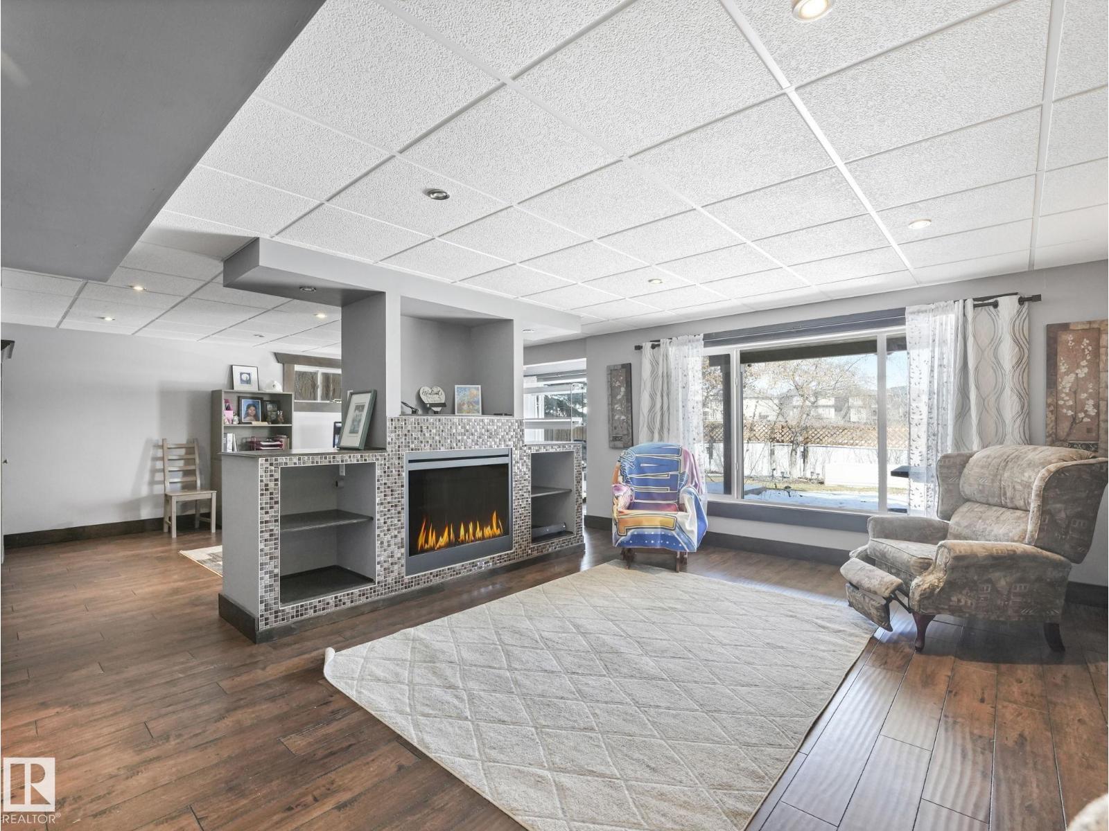 6210 53 AV, Beaumont