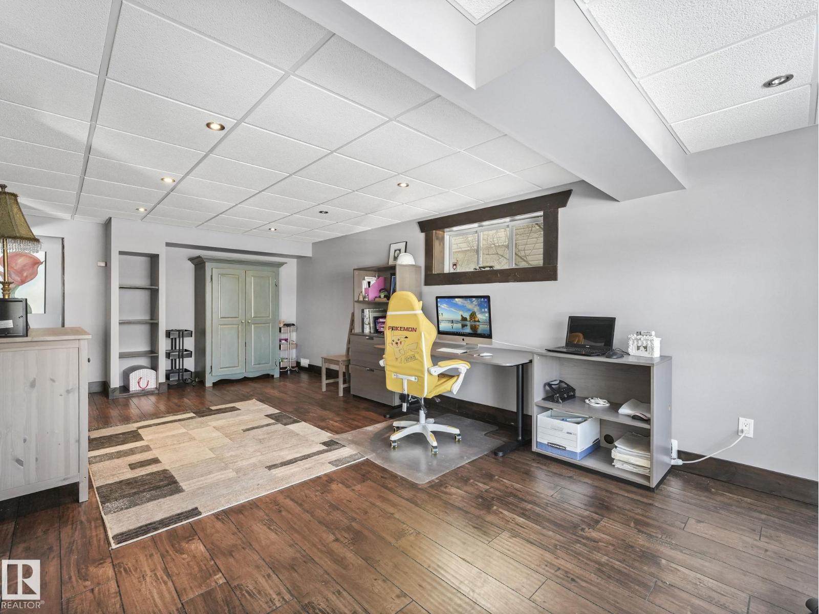 6210 53 AV, Beaumont