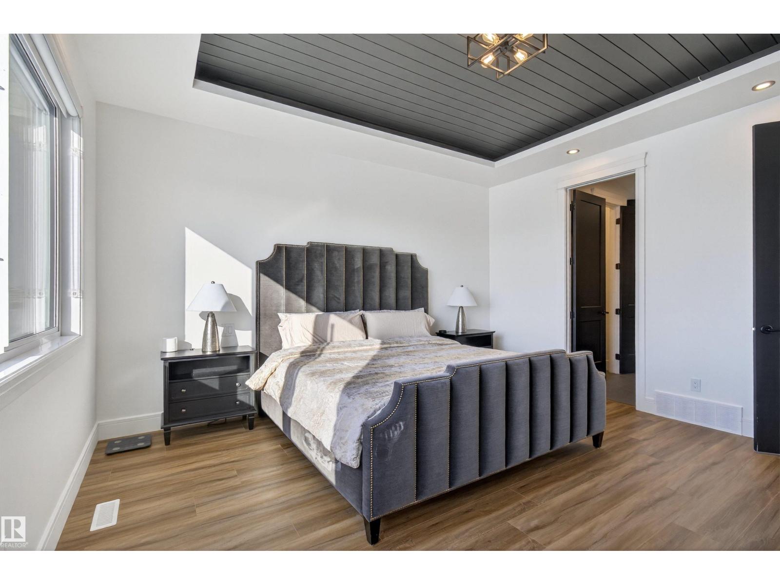 16615 32 AV SW - 38