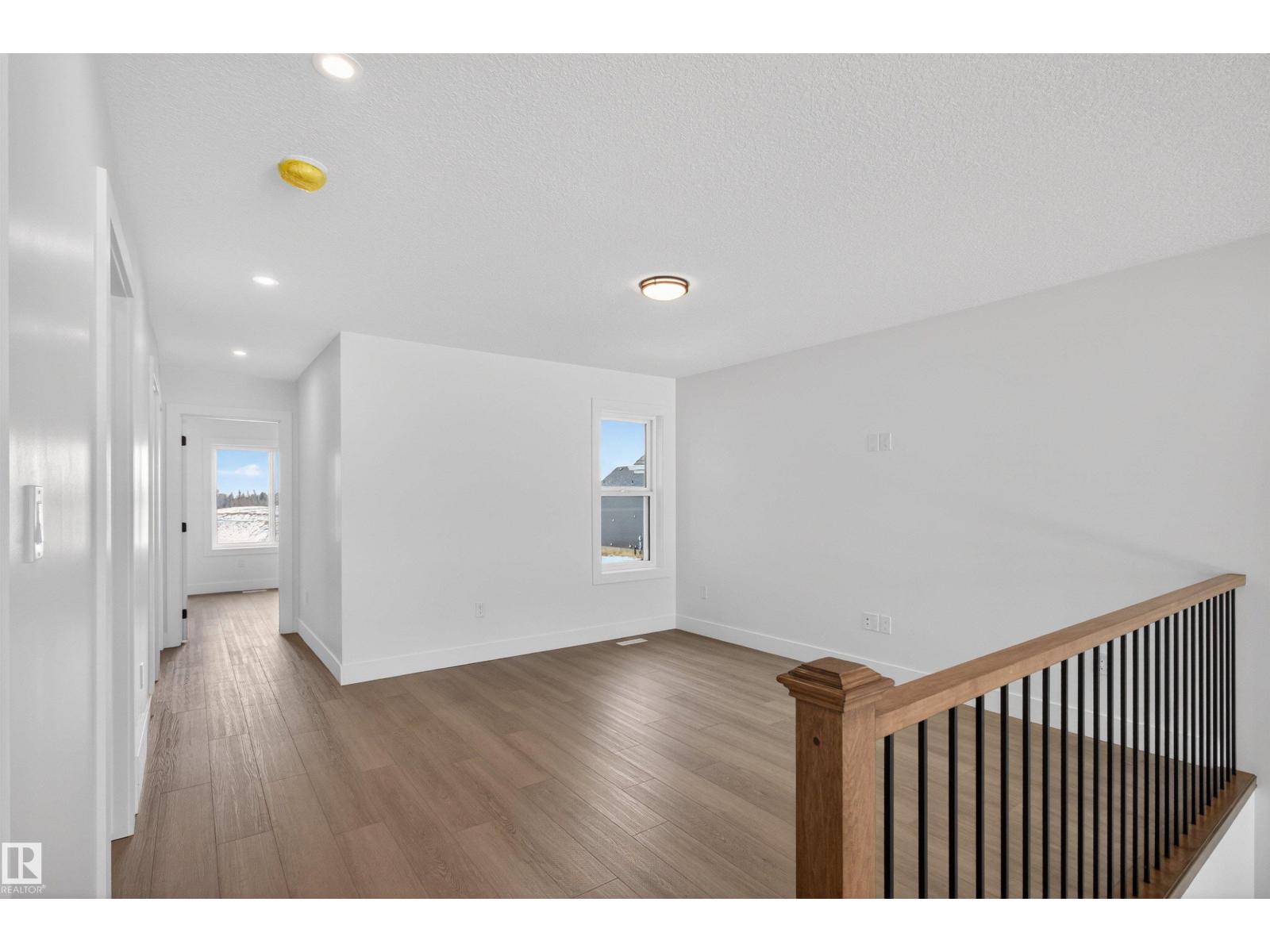 16512 34 AV SW, Edmonton