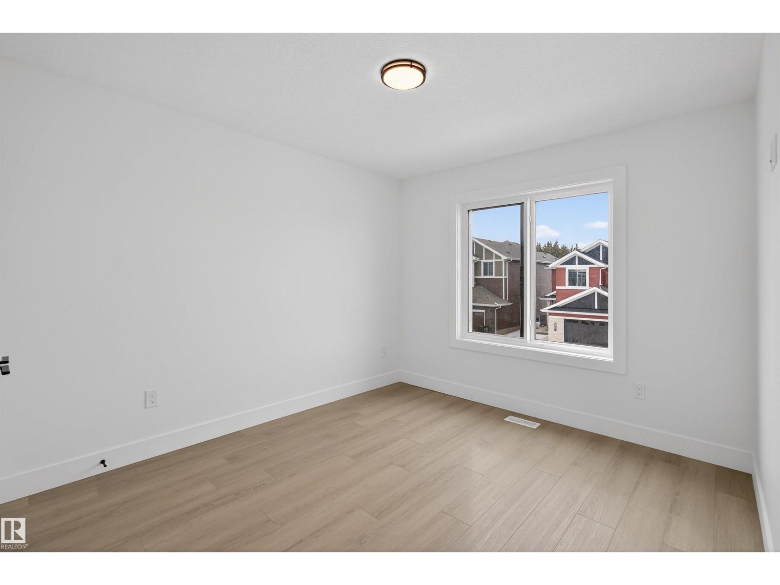 16512 34 AV SW - 45
