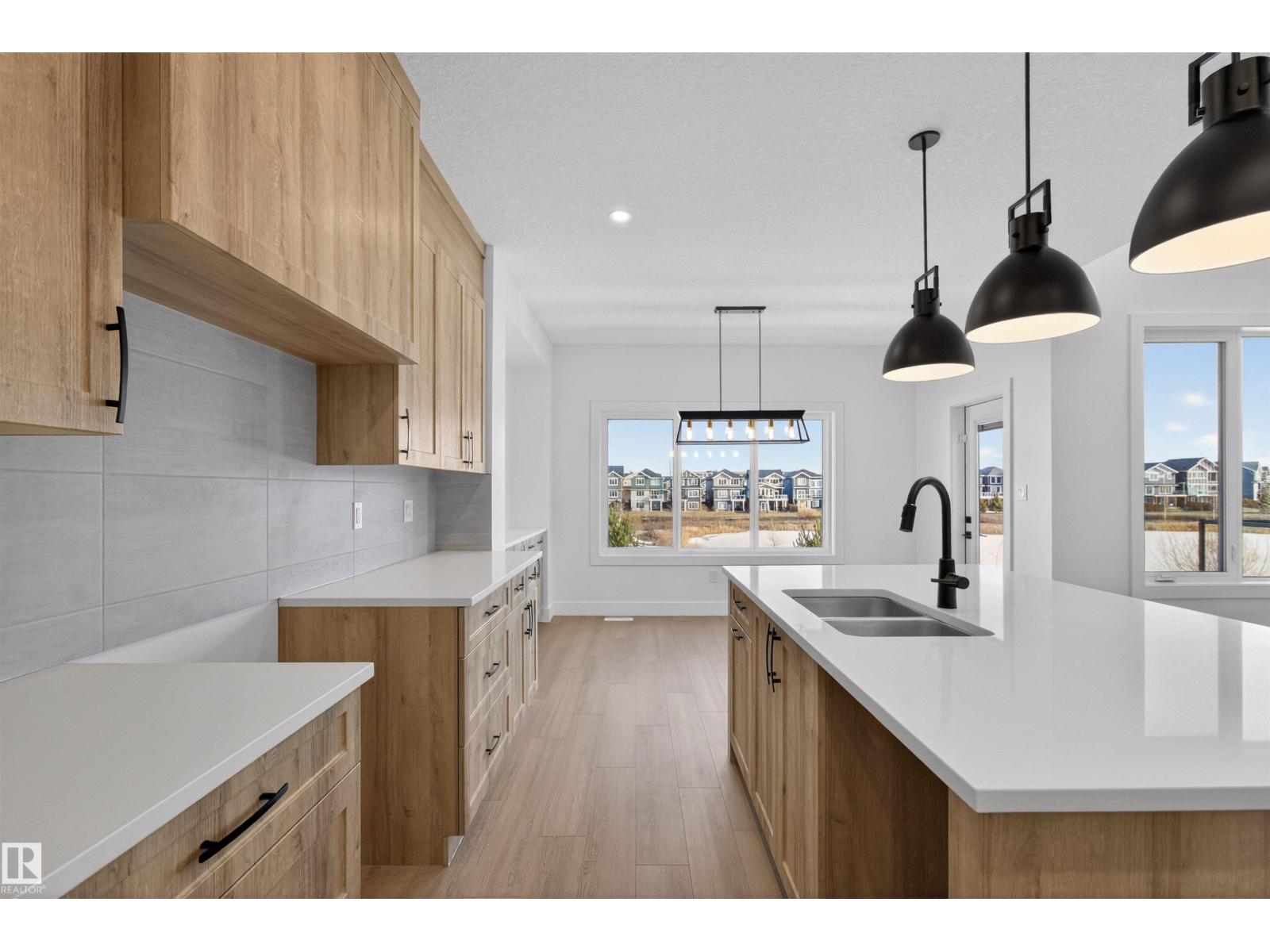 16716 34 AV SW, Edmonton