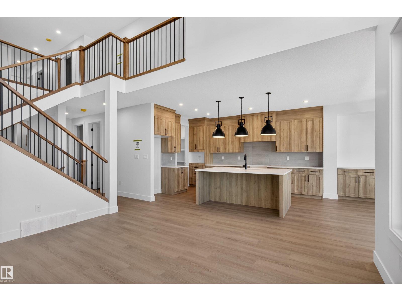 16716 34 AV SW, Edmonton