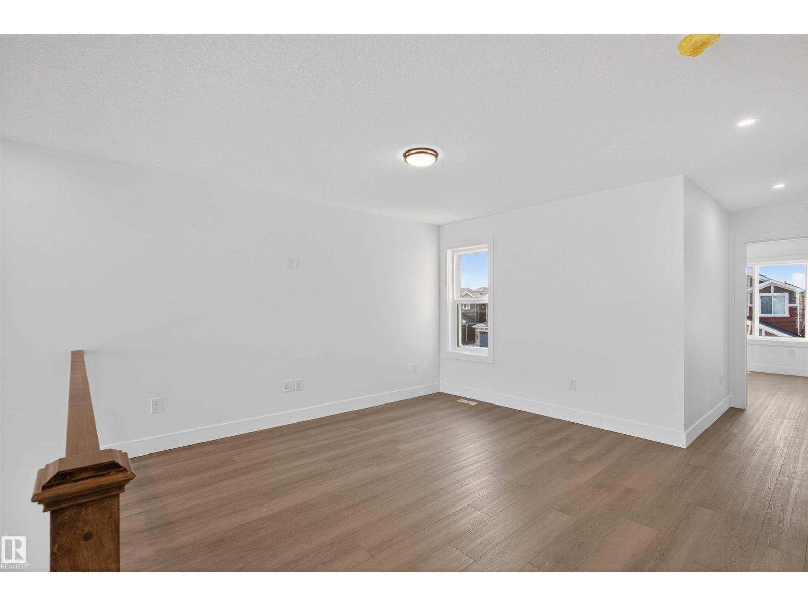 16716 34 AV SW, Edmonton