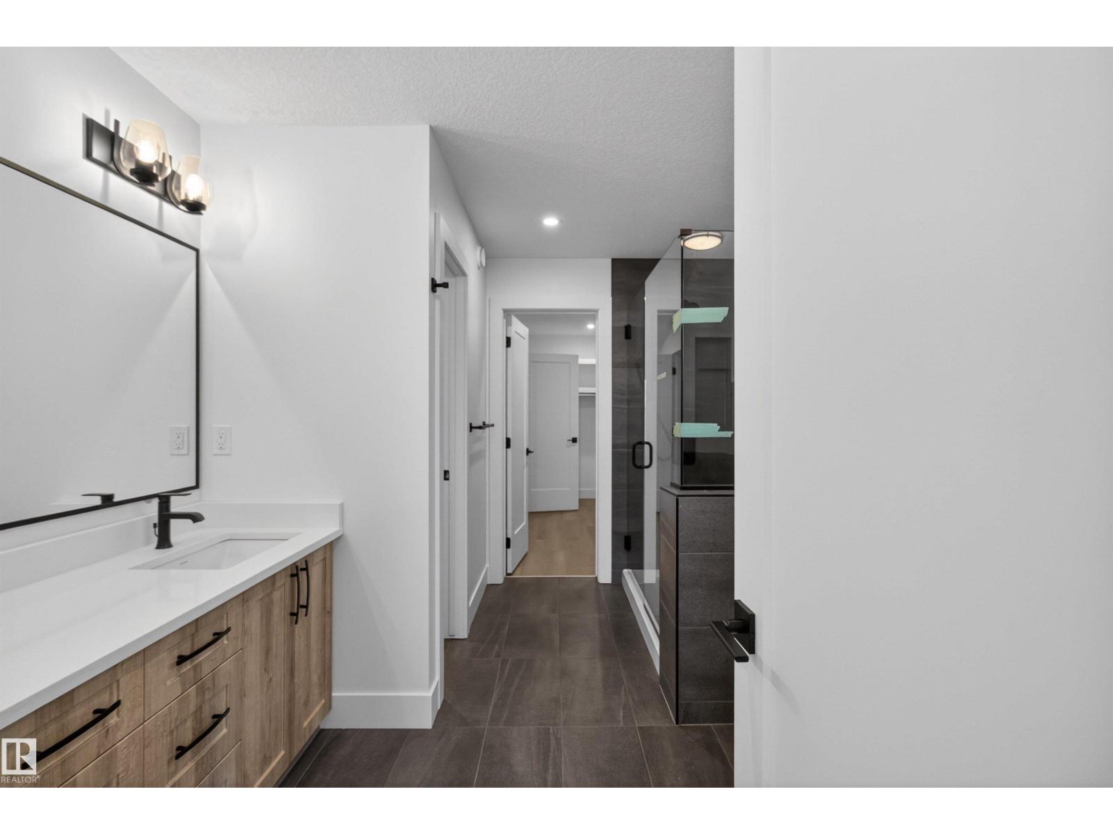 16716 34 AV SW, Edmonton