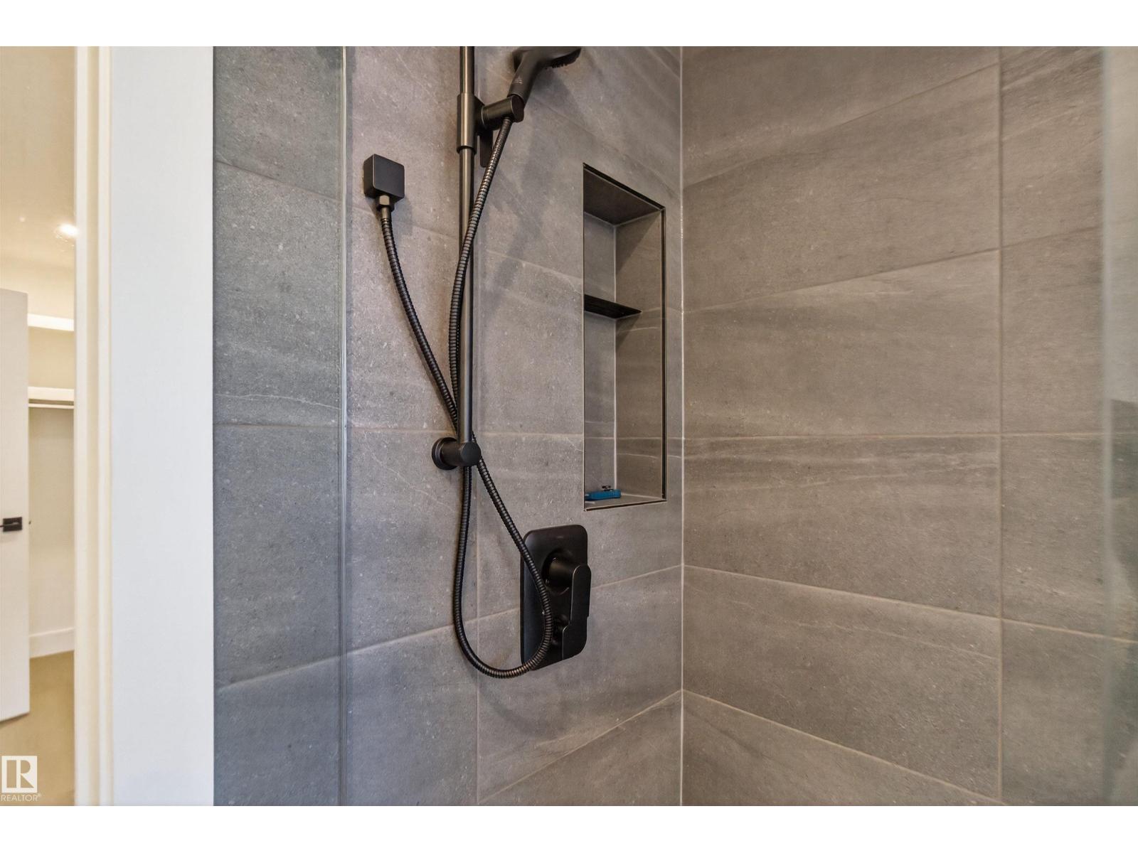 16716 34 AV SW, Edmonton