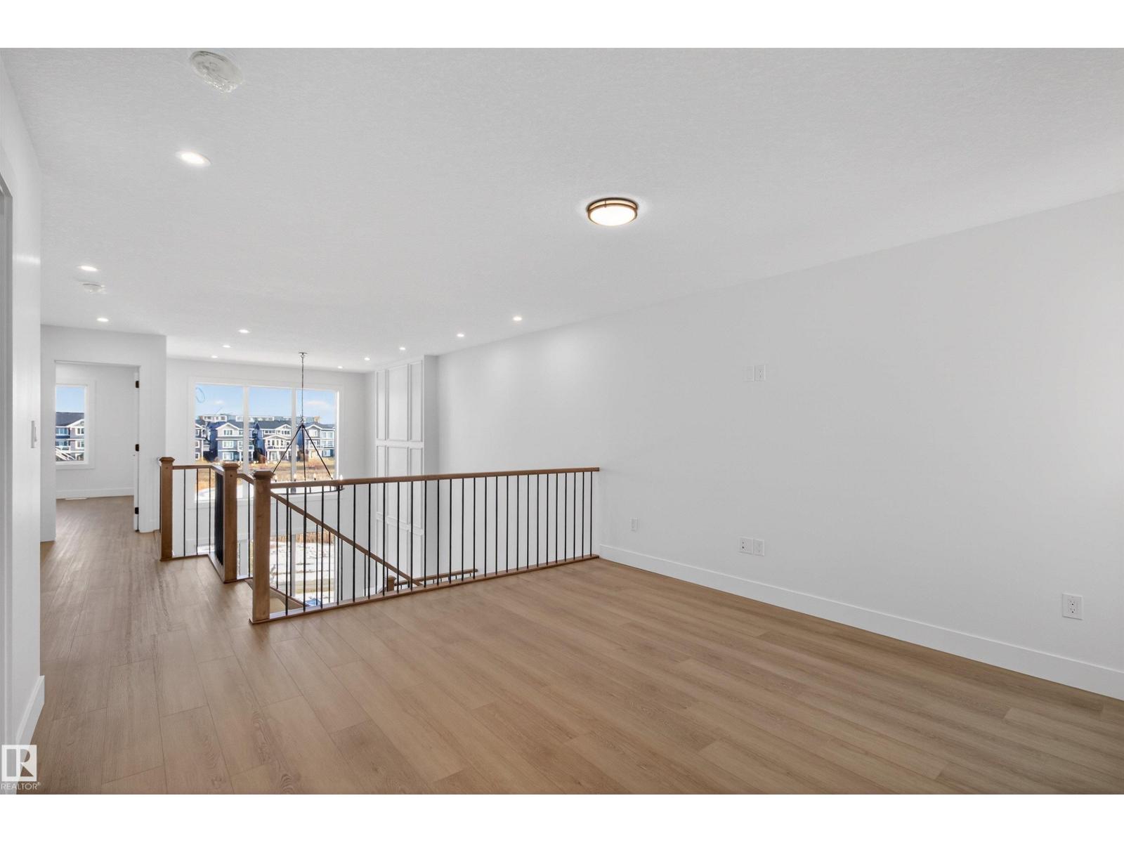 16716 34 AV SW, Edmonton