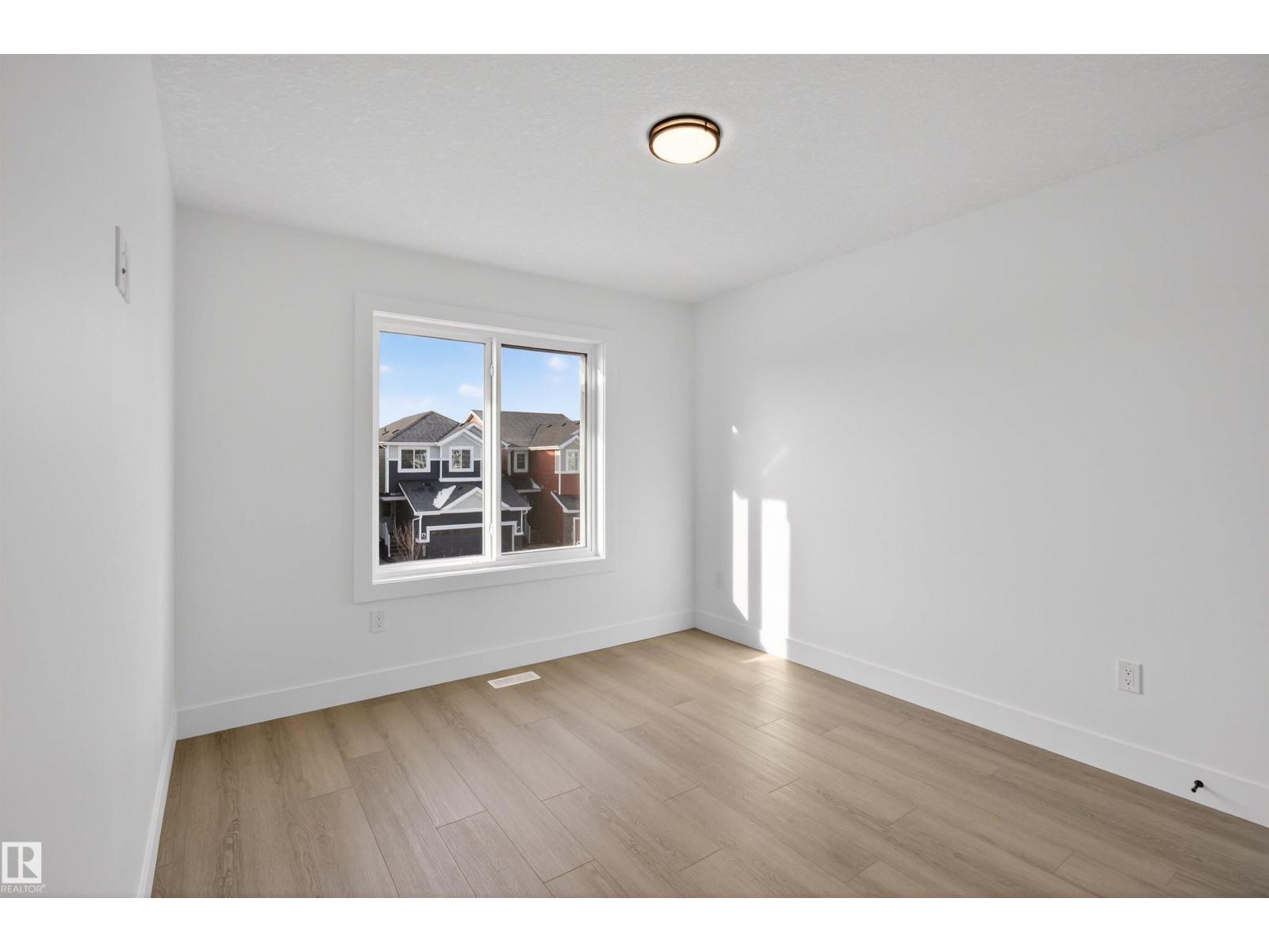 16716 34 AV SW, Edmonton