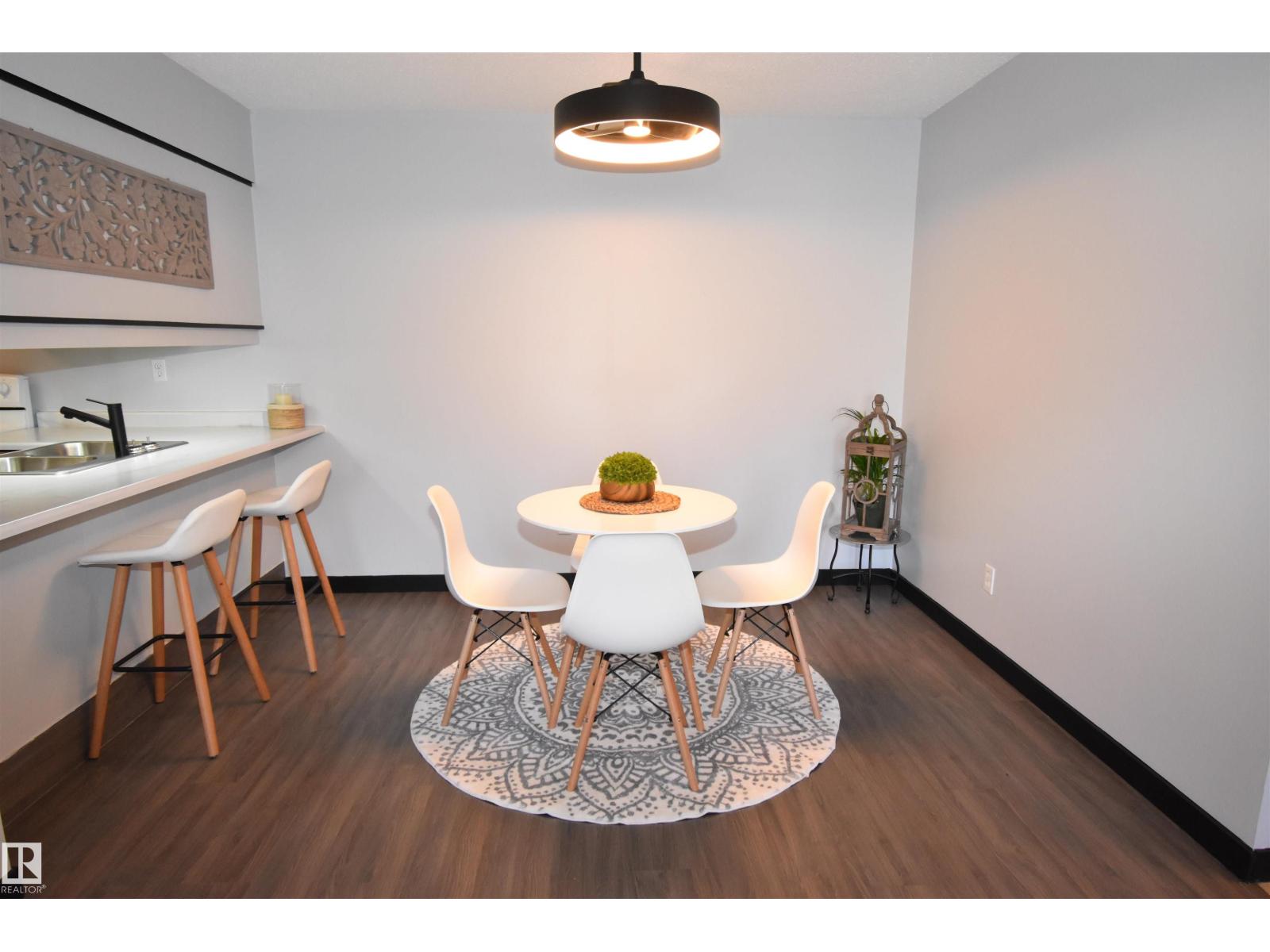 #202 24 ALPINE PL, St. Albert