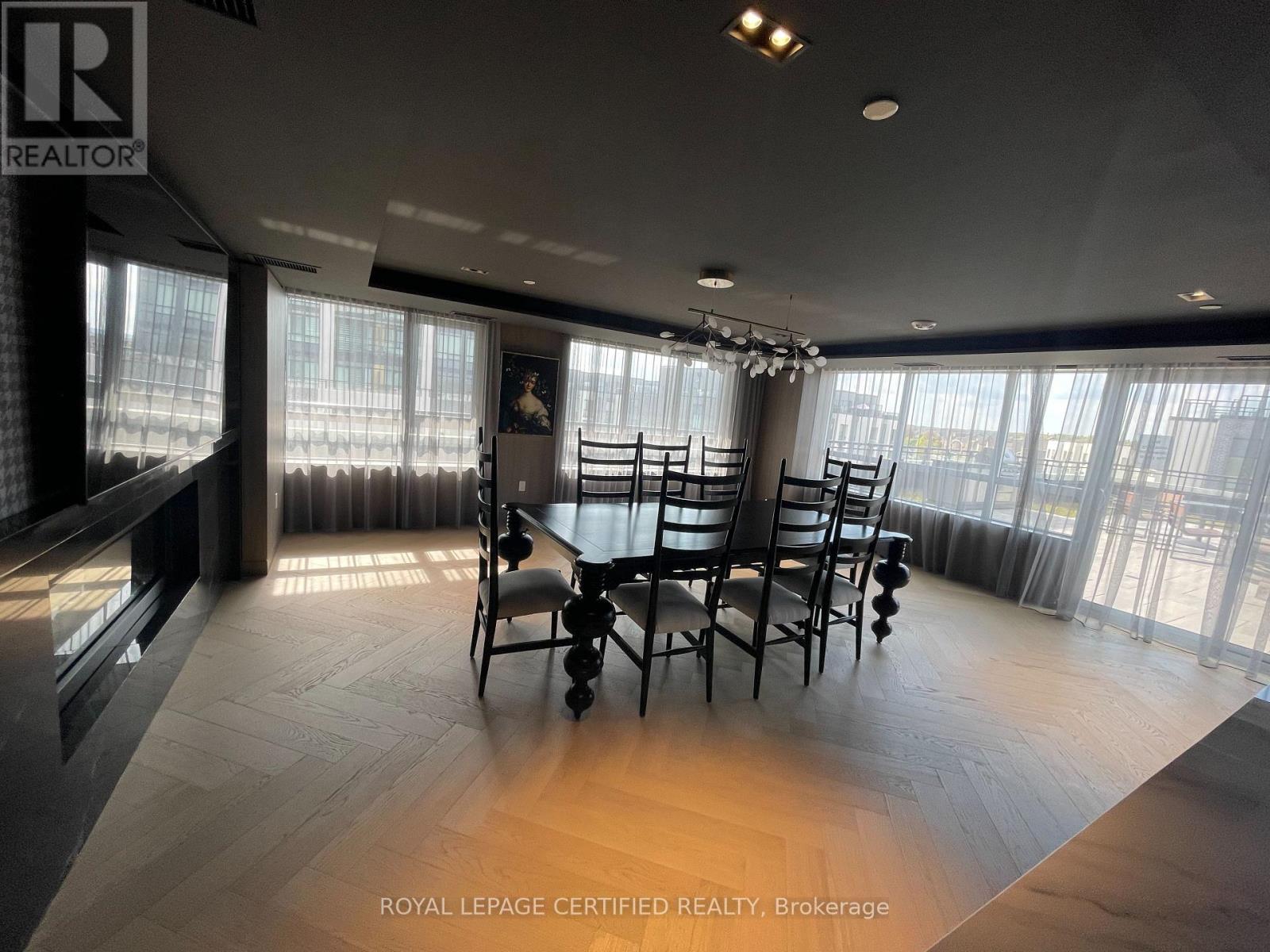 #131 395 DUNDAS STREET - 25