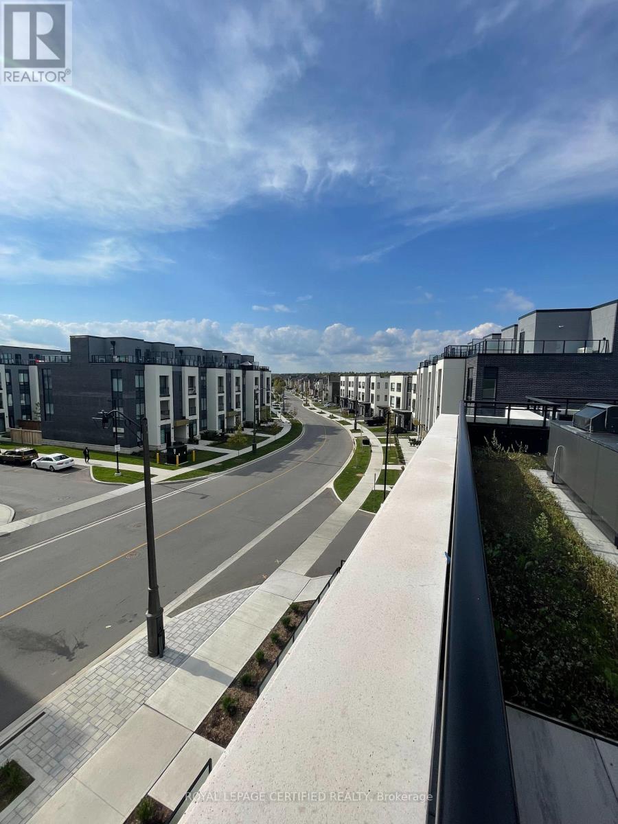 #131 395 DUNDAS STREET - 31