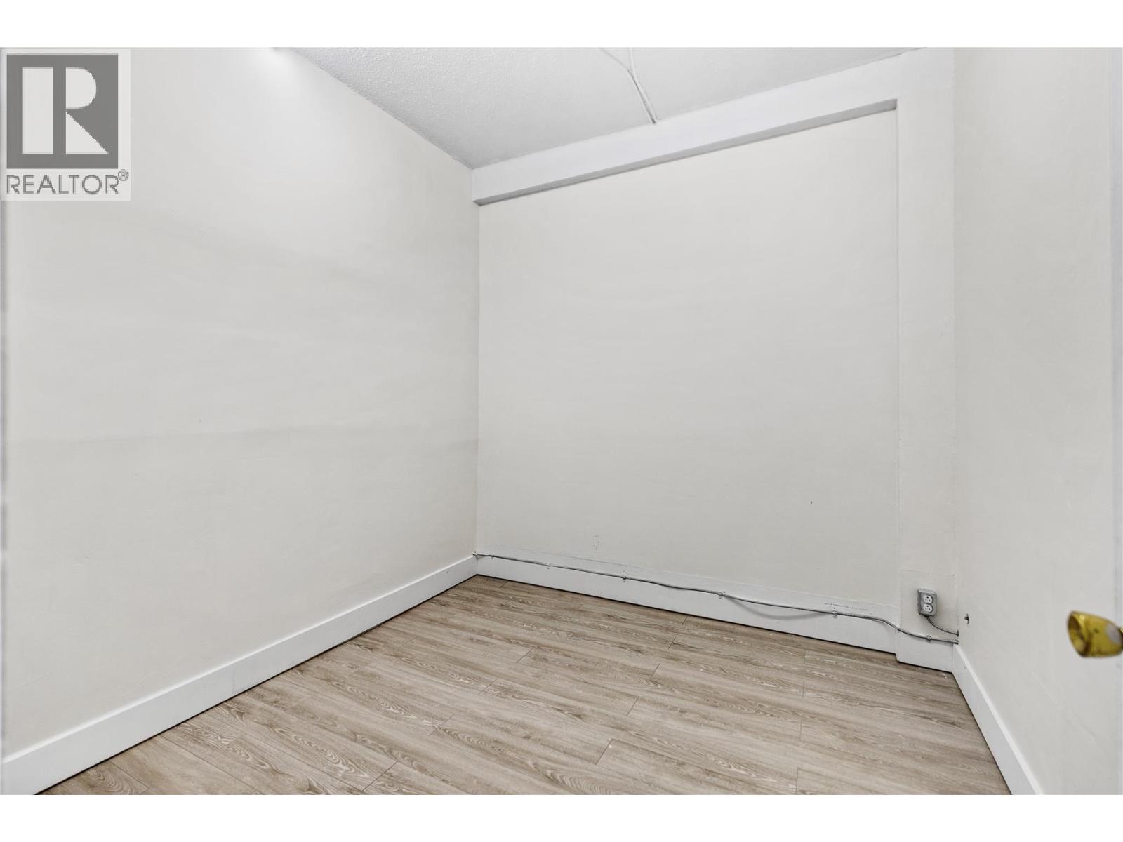 A/B 986 VICTORIA Street, Kamloops