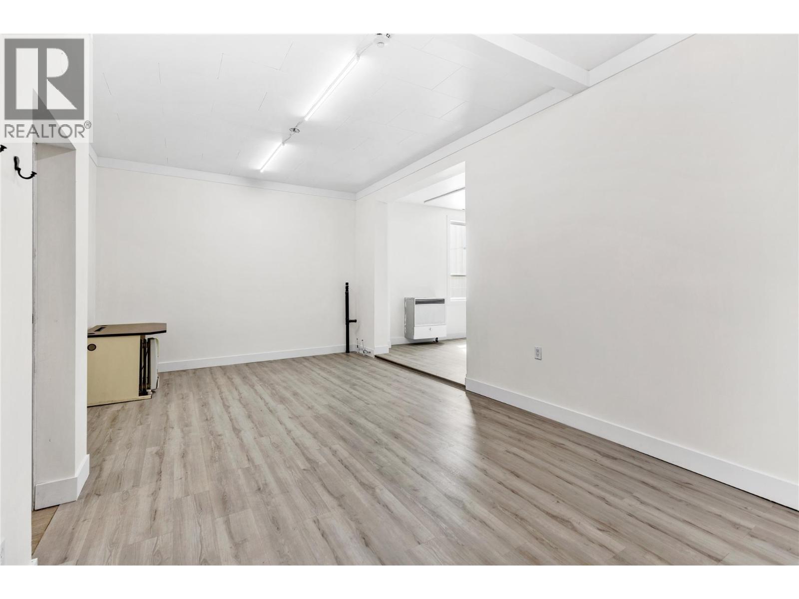 A/B 986 VICTORIA Street, Kamloops