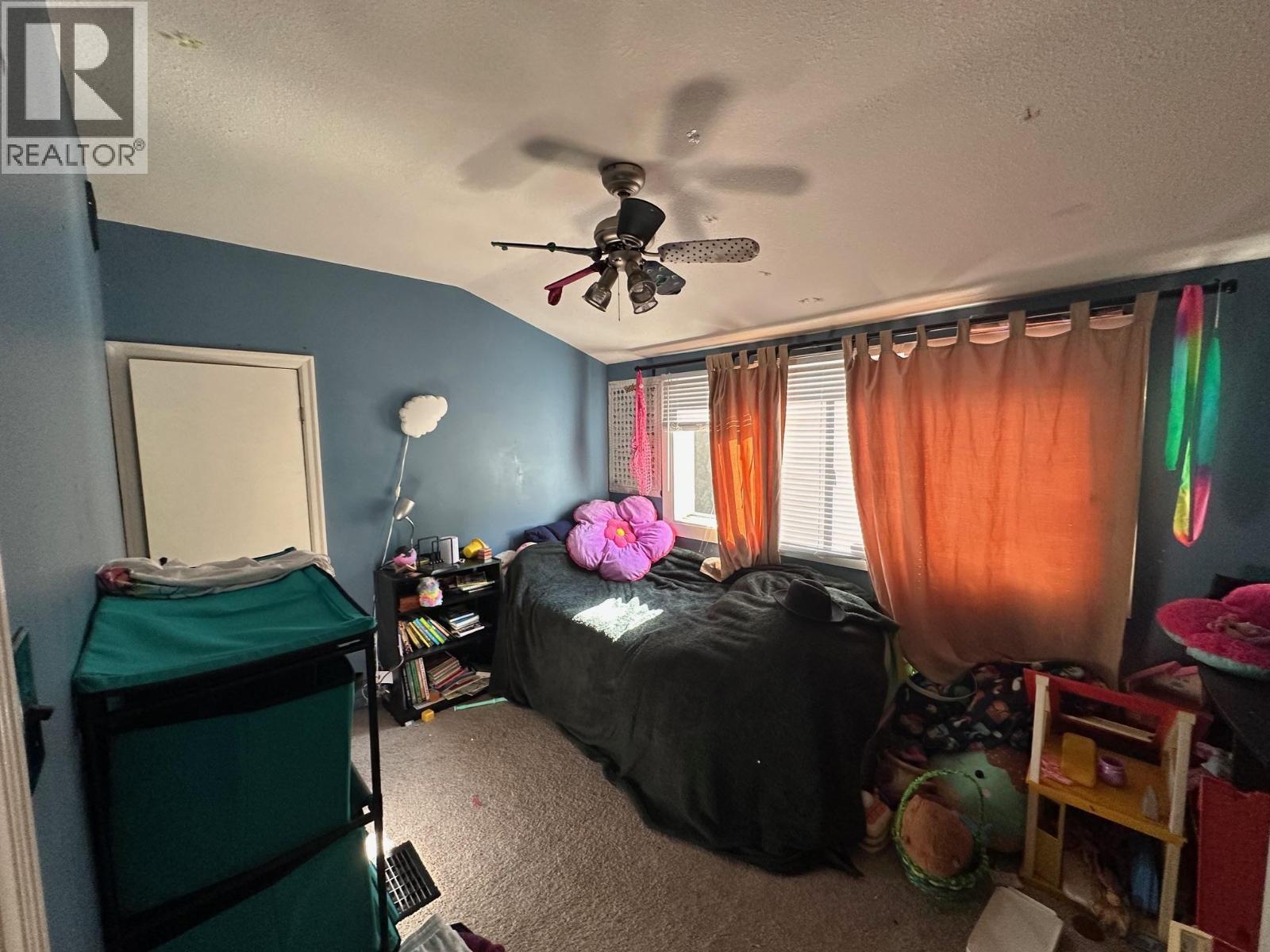 609 Second Street - 10