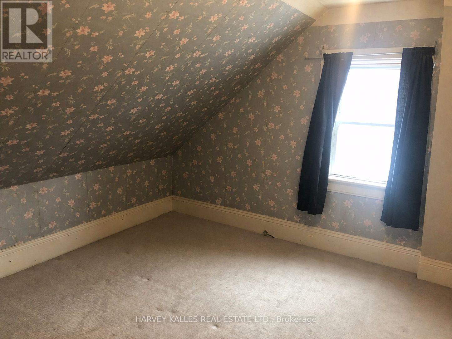 #7 bedroom