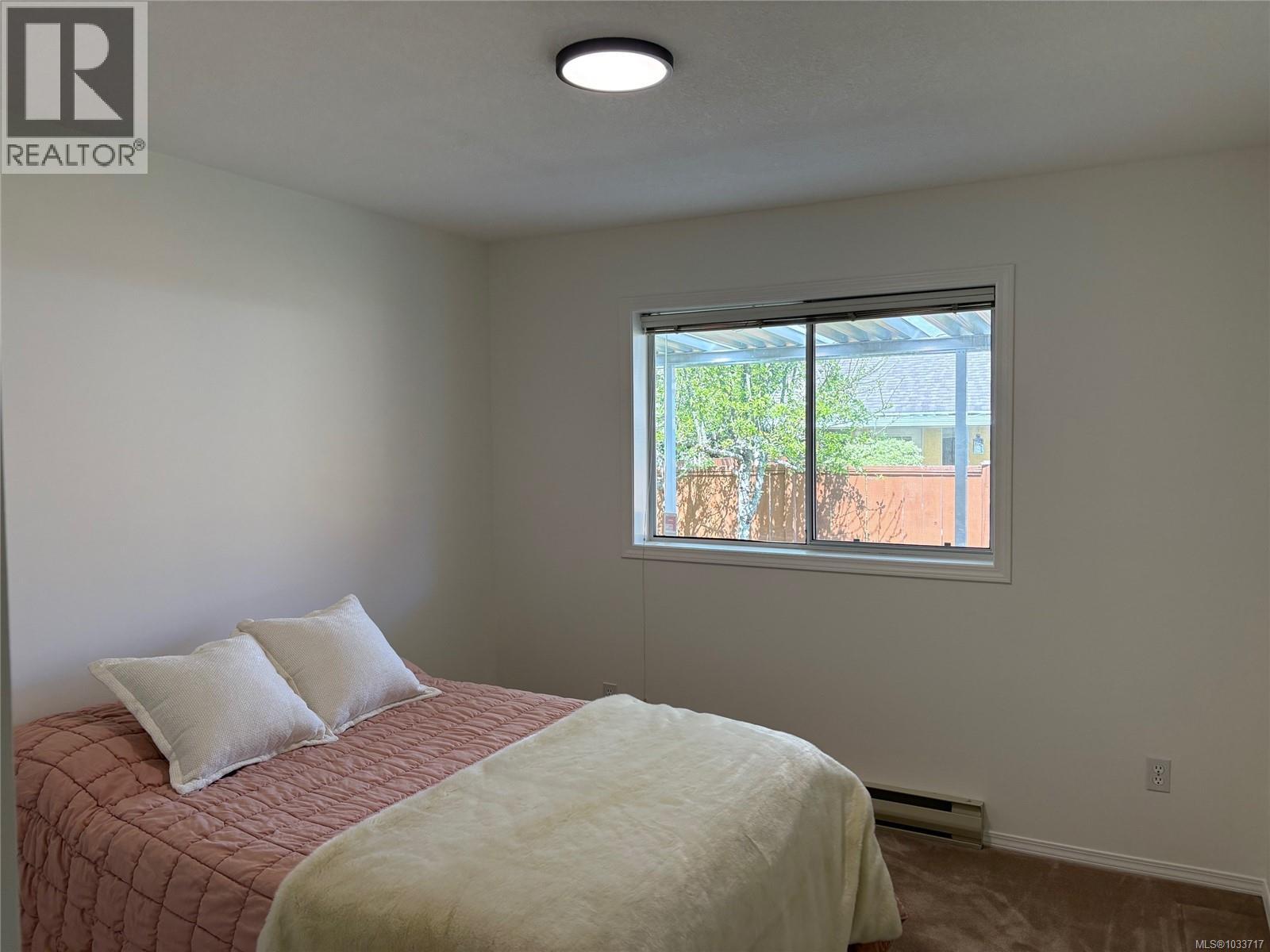 #12 4750 Uplands Dr - 23