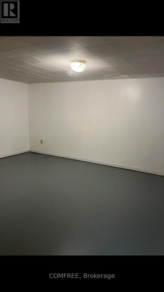 560 SHORT STREET - 16