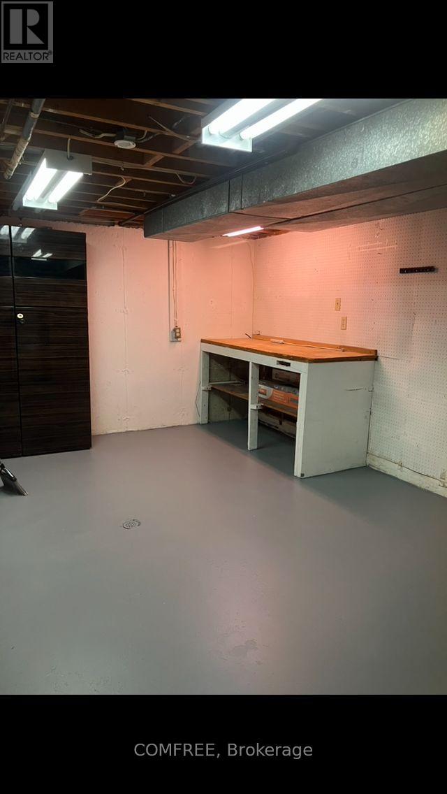 560 SHORT STREET - 19