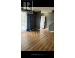 560 Short Street, Petrolia, ON N0N1R0 Photo 9