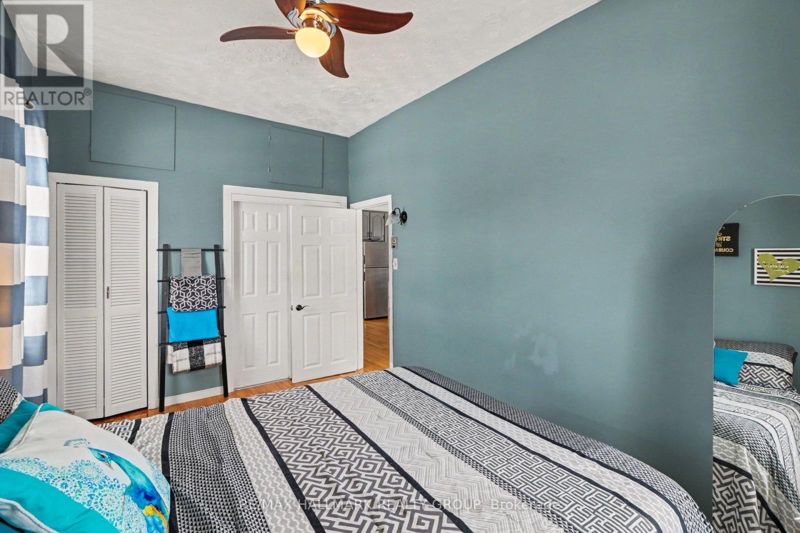 730 GERARD STREET — photo 15