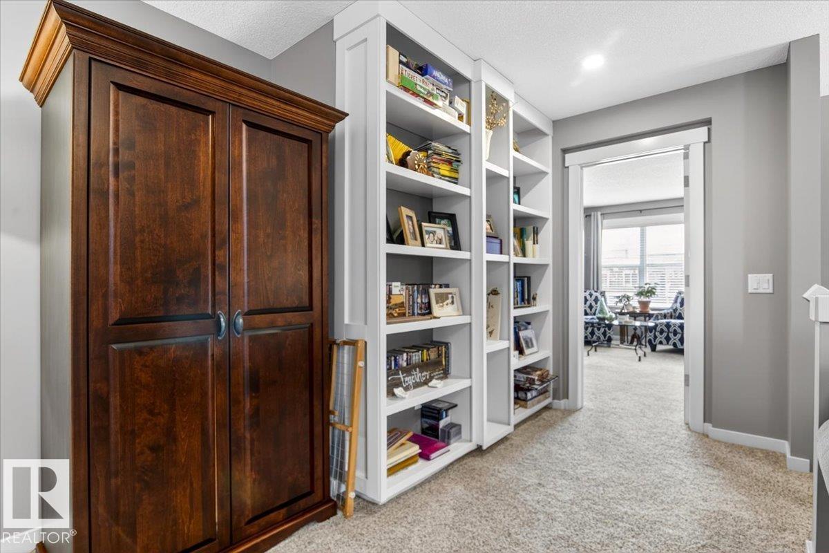 8508 SUMMERSIDE GRANDE BV SW, Edmonton