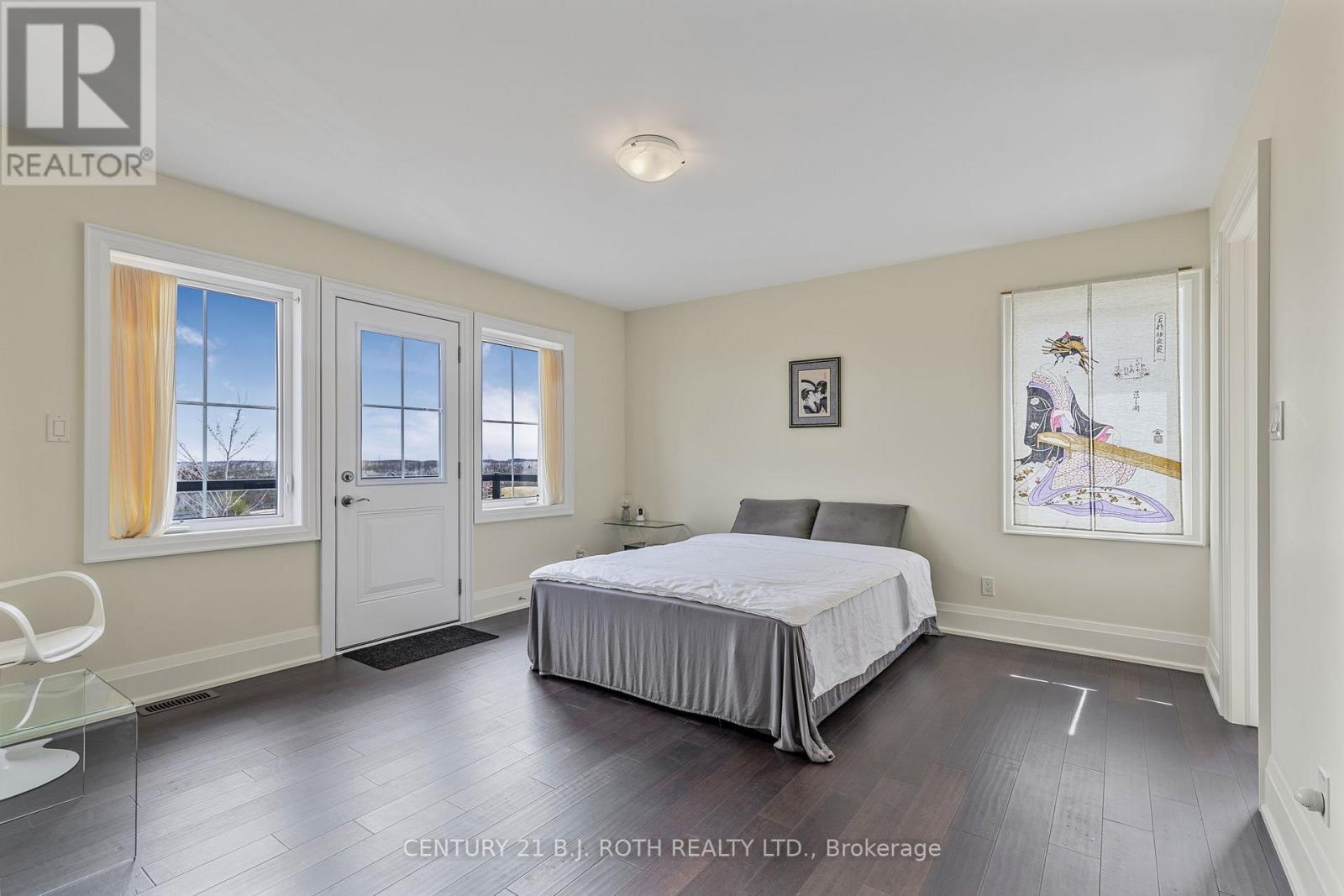 8 MORGAN DRIVE - 24