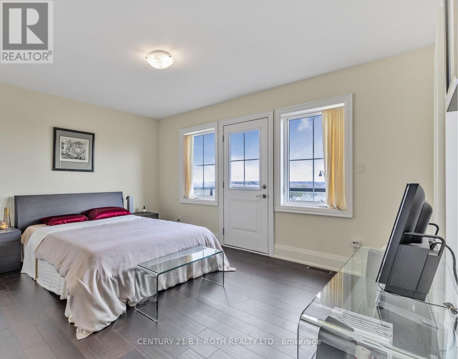8 MORGAN DRIVE - 28