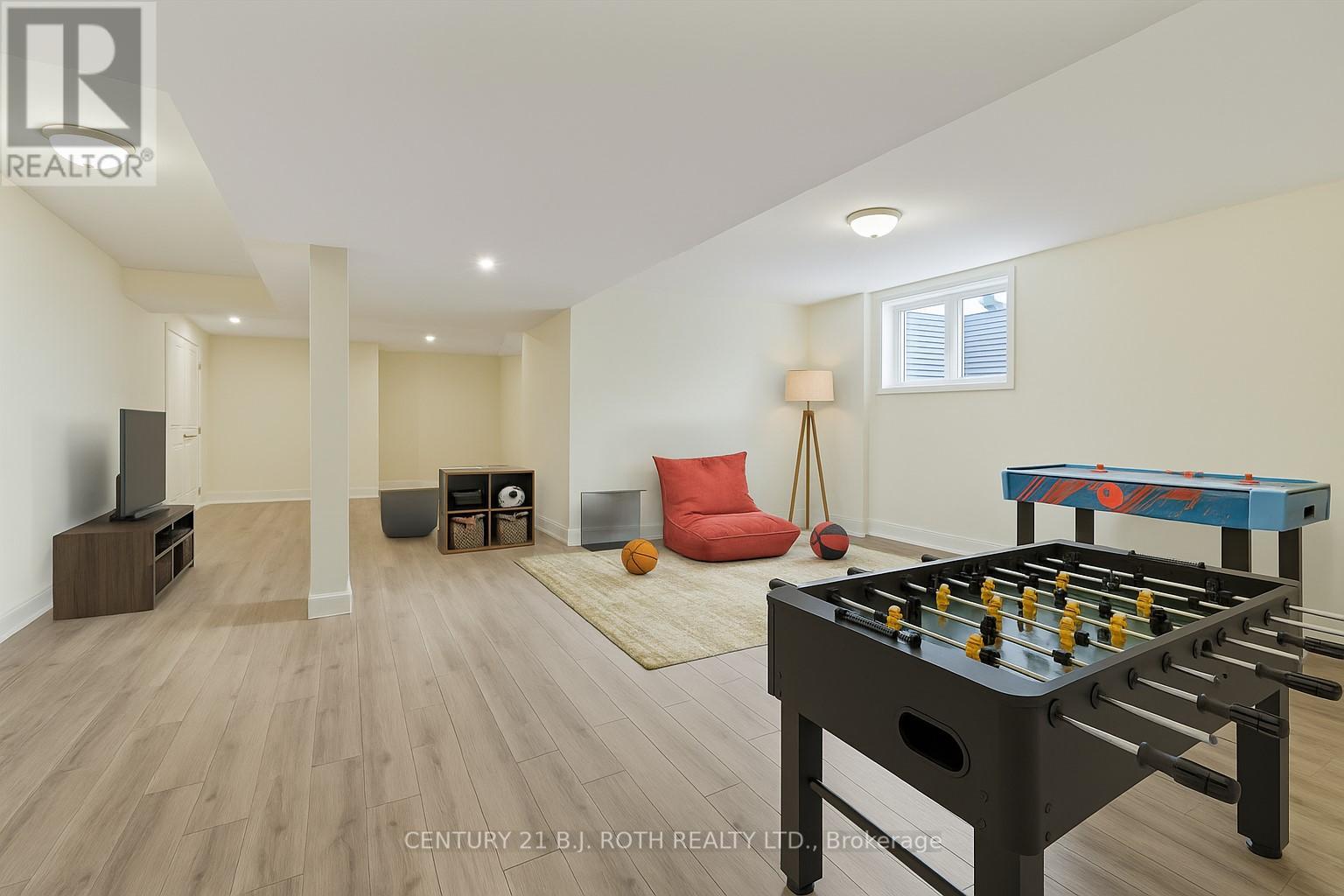 8 MORGAN DRIVE - 31