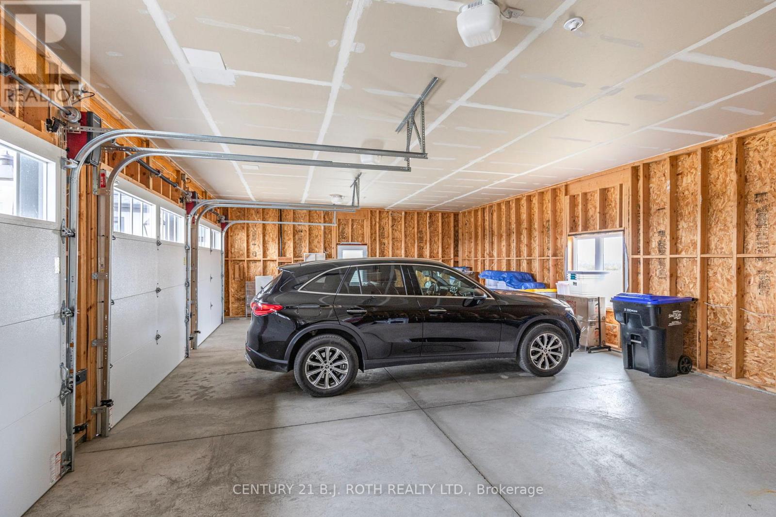 8 MORGAN DRIVE - 36