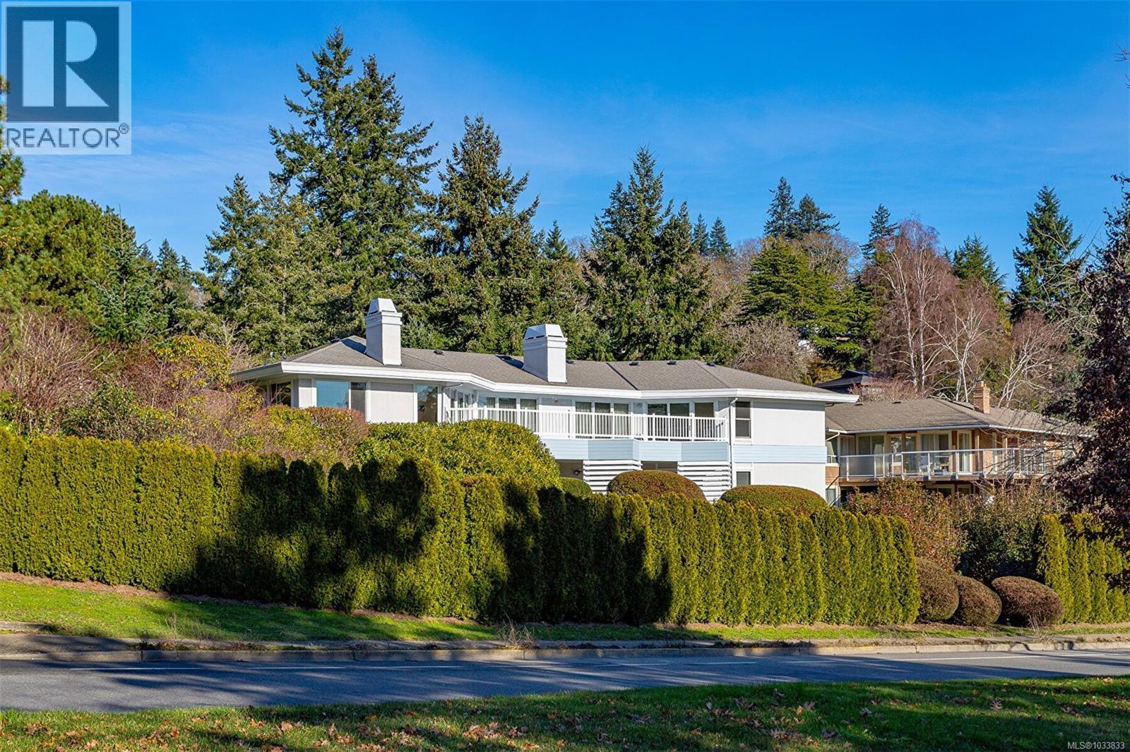 4569 Boulderwood Dr - 1