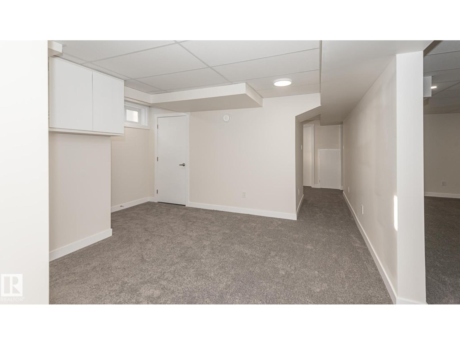 6807 98A AV NW, Edmonton