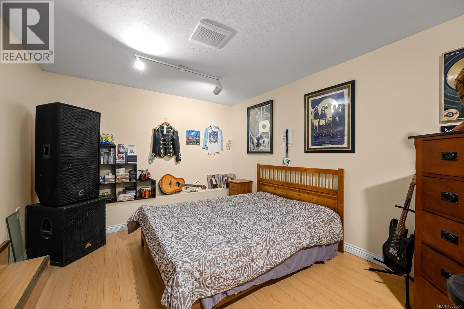 1418 Valley View Dr - 31