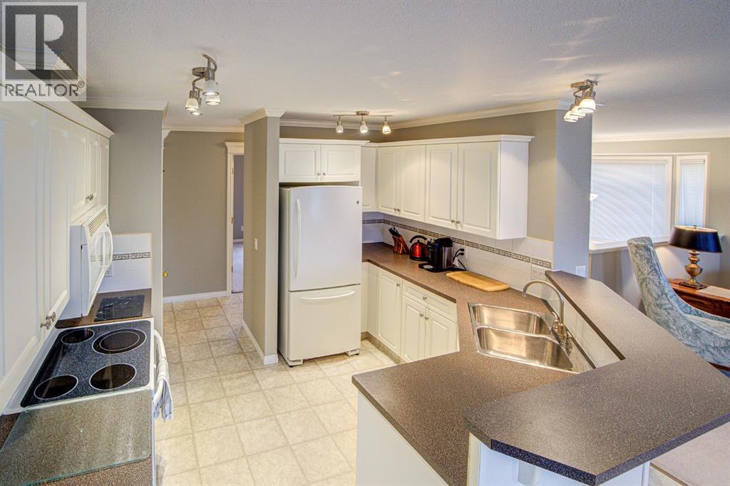 26 Skyline Crescent — photo 18