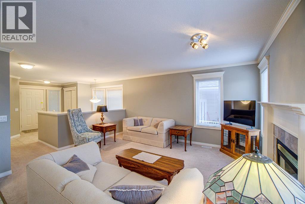 26 Skyline Crescent — photo 8