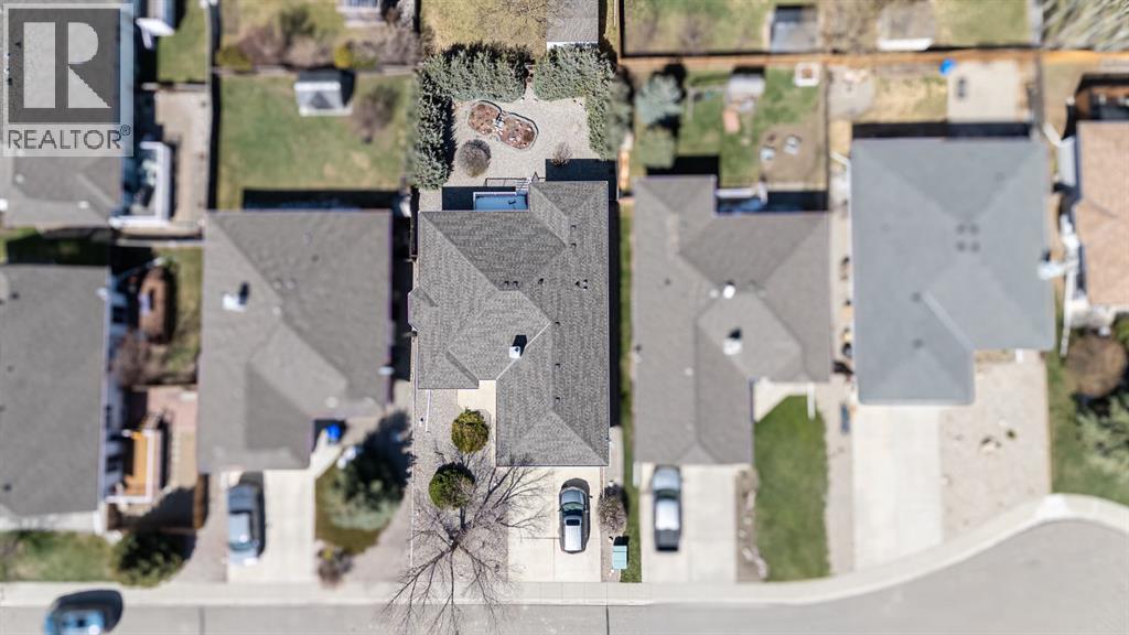 26 Skyline Crescent — photo 48